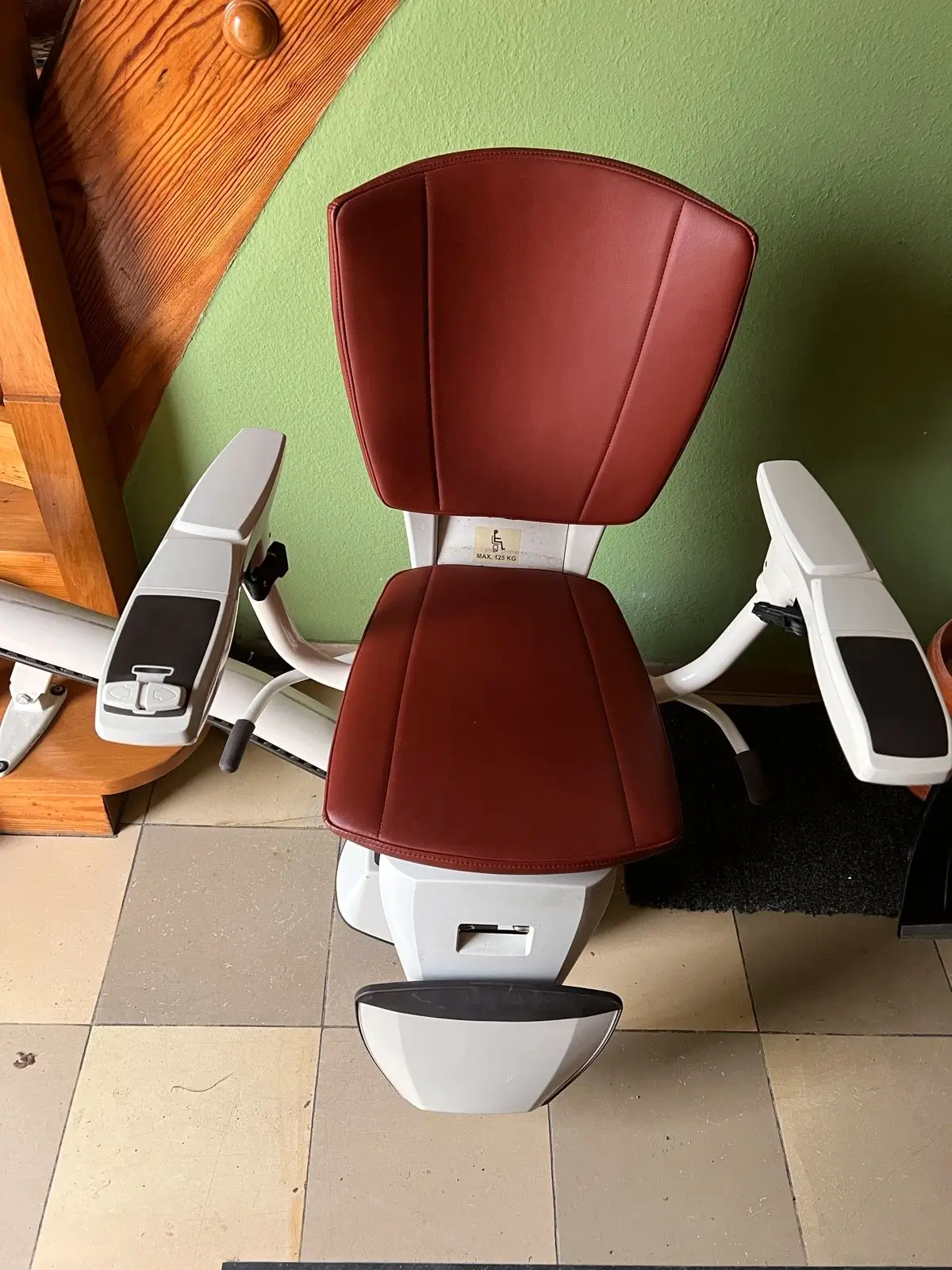 Treppenlift kurvige Treppe Grabow